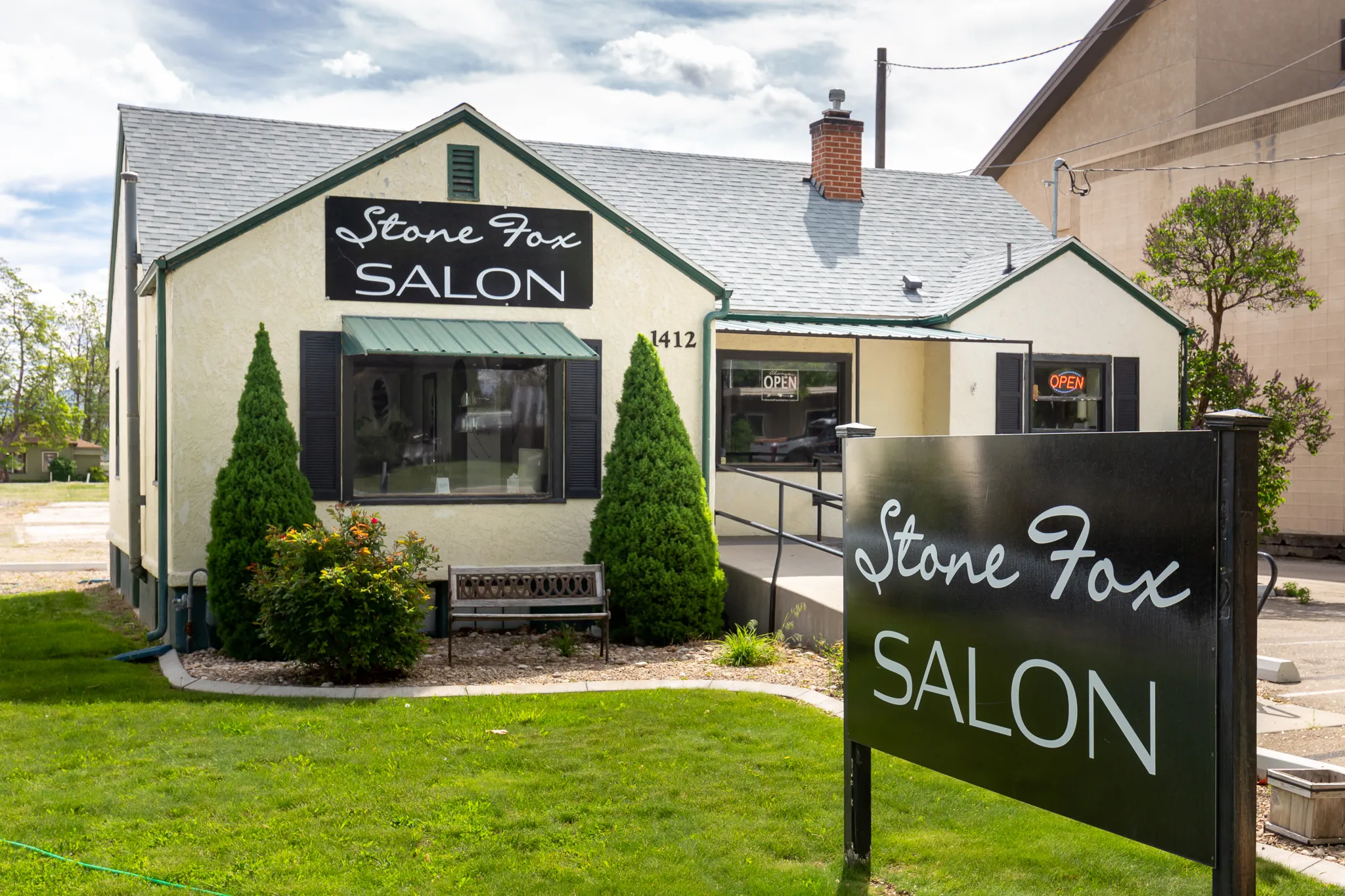 Stone Fox Salon exterior at 1412 N Main St, Meridian Idaho
